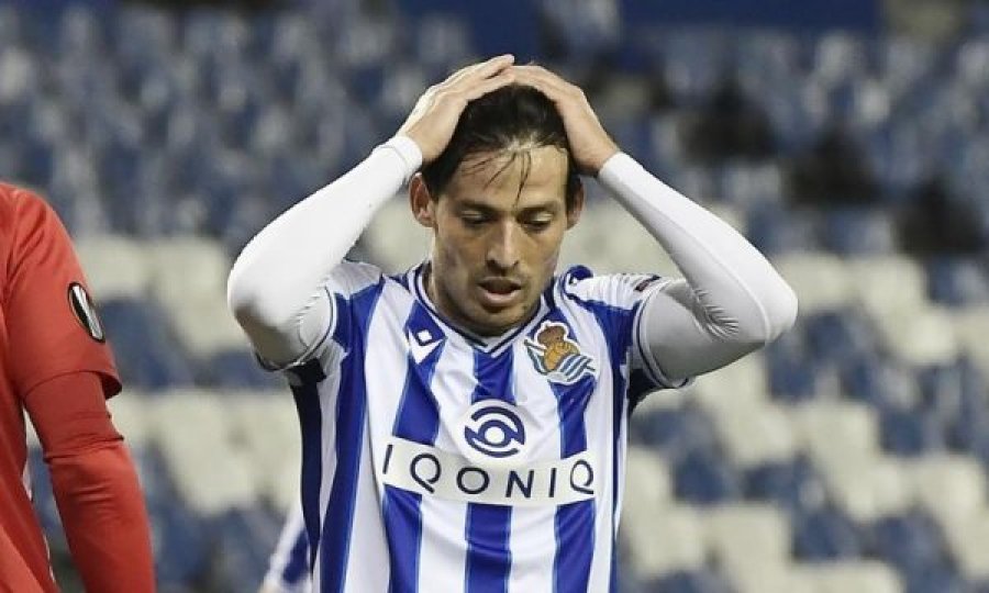 David Silva gjobitet me 1000 euro