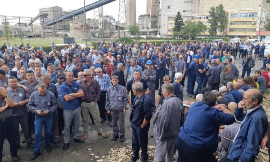 Ngritja e pagave e shujtat e ushqimit, Sindikata e KEK-ut me kërkesa për menaxhmentin