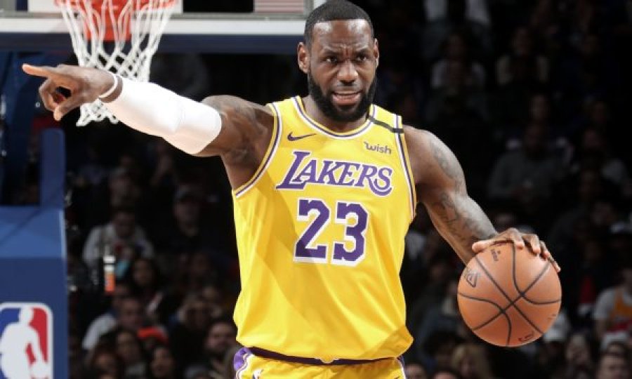 LeBron James jashtë 5 lojtarëve më të mirë të NBA për 2022/23