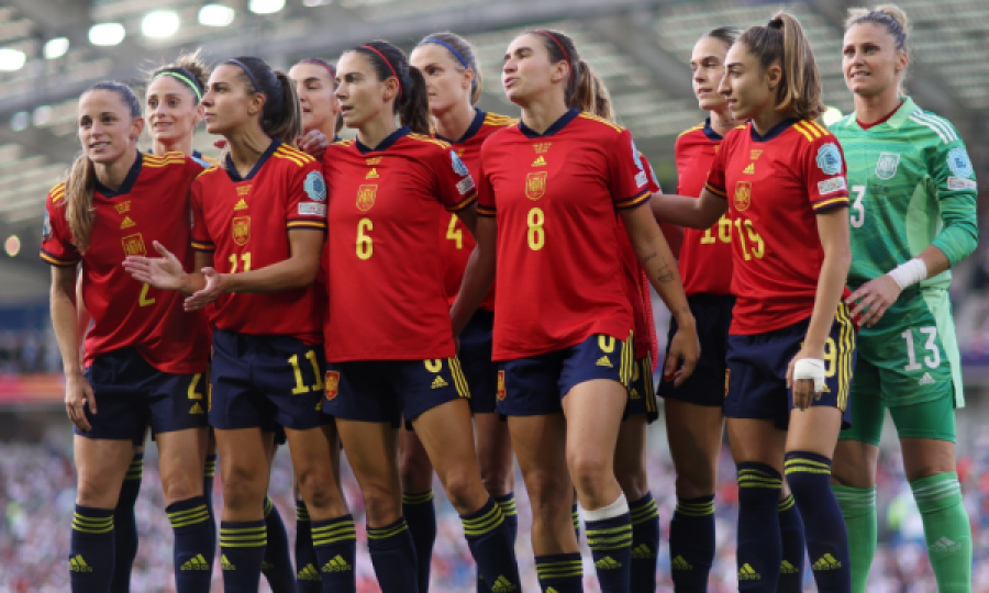 Telashe te Spanja, RFEF konfirmon se 15 lojtare kanë refuzuar të luajnë shkaku i trajnerit