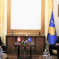 Konjufca-Wilfing diskutojnë mbi avancimin e bashkëpunimit Kosovë-Austri