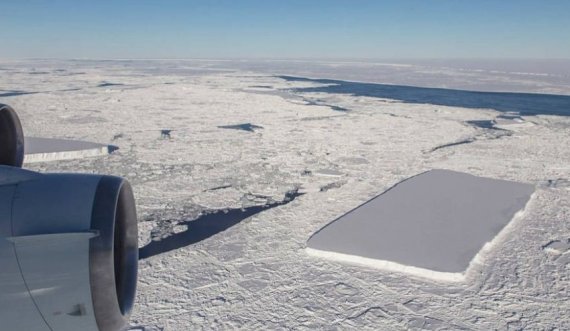 NASA zbulon në Antarktidë dy ajsbergë në formë katrori