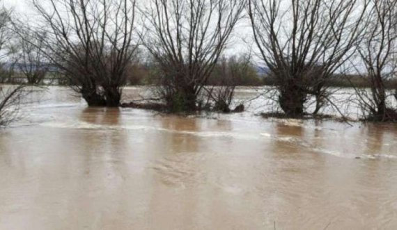 Paralajmërohen vërshime në disa komuna të Dukagjinit
