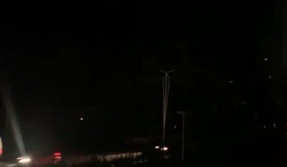 Ndalet energjia elektrike, qyteti në errësirë