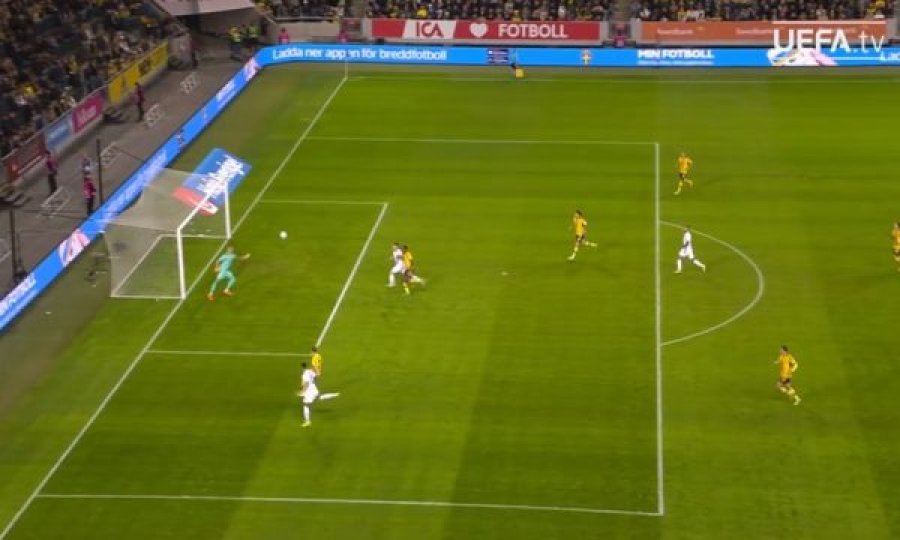 Sulmuesi slloven shënon gol spektakolar “alla Van Basten”