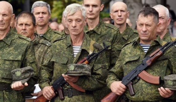 “Ushtria e gjyshërve”, dalin fotot e rezervistëve që iu përgjigjën thirrjes së Putin për mobilizim