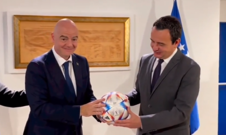 Në takim me presidentin e FIFA-s, Kurti tallet me opozitën