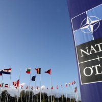 NATO heq kufizimet e armëve për Ukrainën