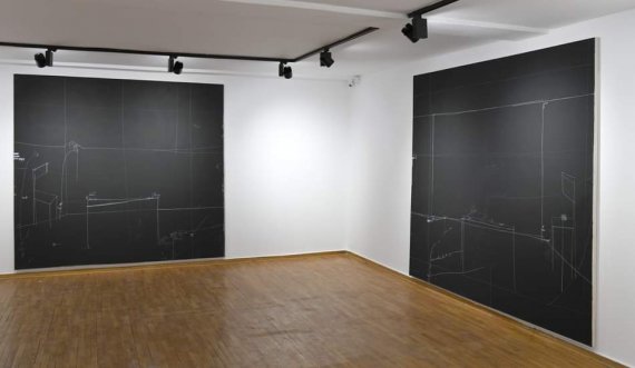 Veprat e Bekim Zeqirit te ekspozuara ne Galerine e Arteve