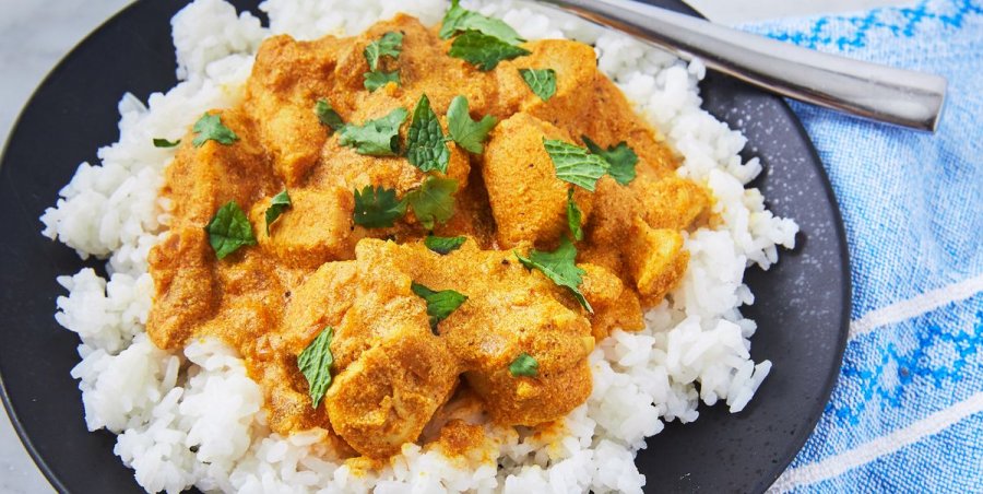 Receta e Pepës:Pulë në salcë curry