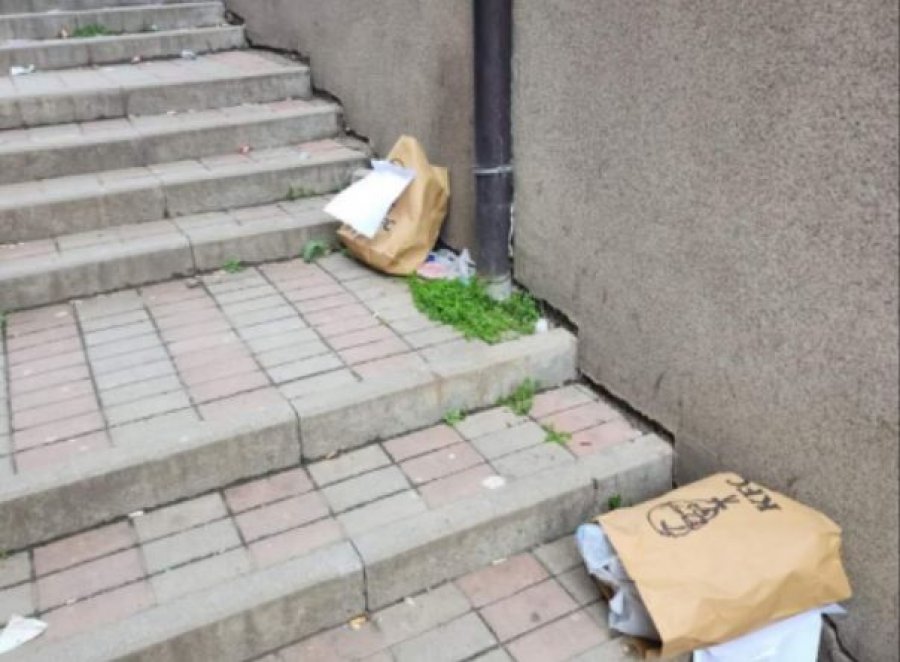 Kush e ka harruar bërllokun në Arbëri?