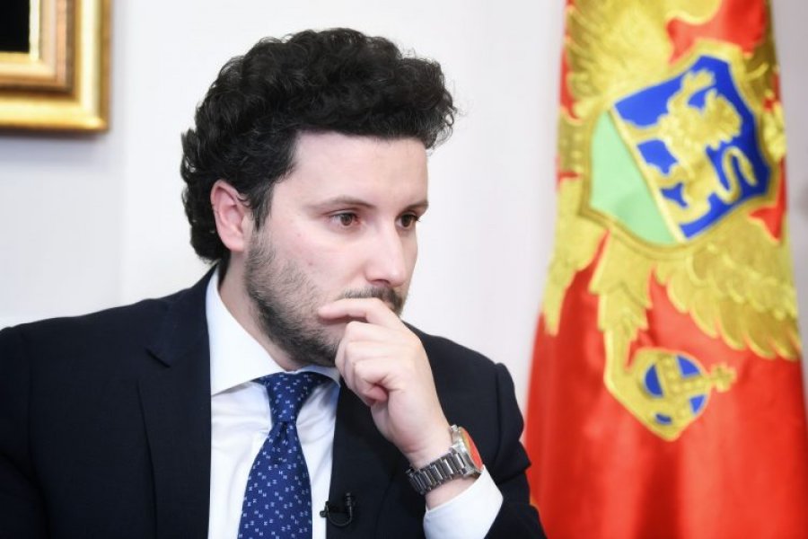  Abazoviq shkakton bujë në rrjet me deklaratën për martesë, “Askush nuk jep vajzë”