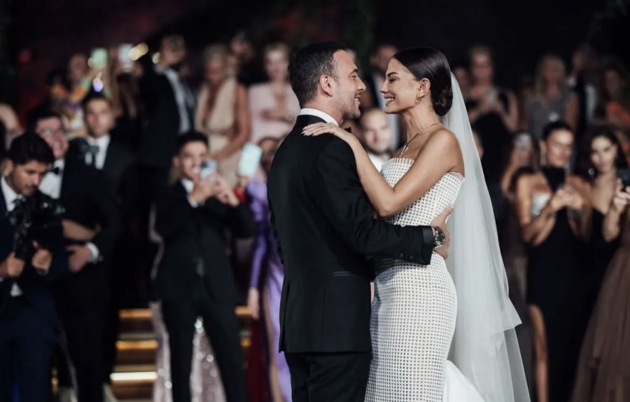 Kurorëzoi dashurinë me një ceremoni madhështore, aktorja e njohur e serialeve turke ndahet pas 7 muajsh martesë 