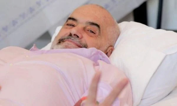 Rama i shtrirë në spital, publikohen fotografitë