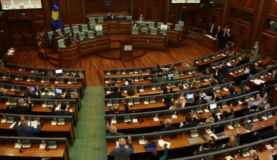 Kuvendi i Republikës së Kosovës gjendet para shpërbërjes