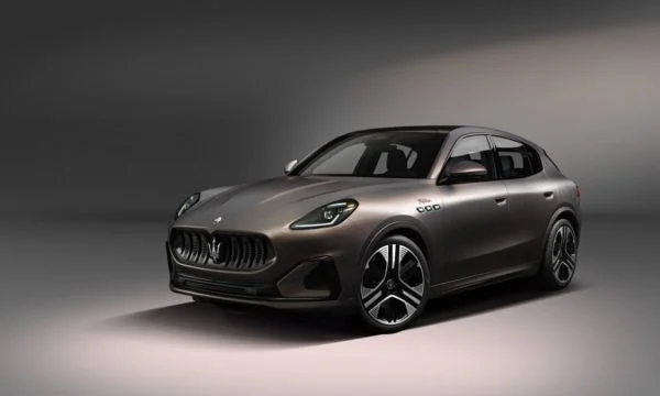 Maserati prezanton SUV-in elektrik