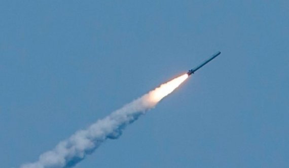 Raketat ruse godasin qytetin ukrainas, vdes një person dhe plagosen 15 të tjerë