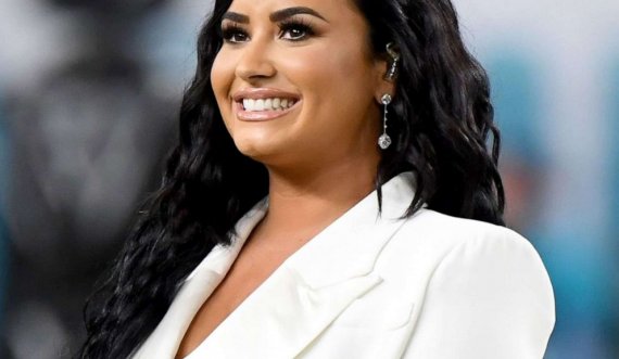 Demi Lovato rikthehet me turneun e saj