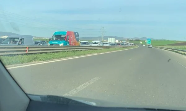 Bllokohet autostrada Prishtinë-Fushë Kosovë