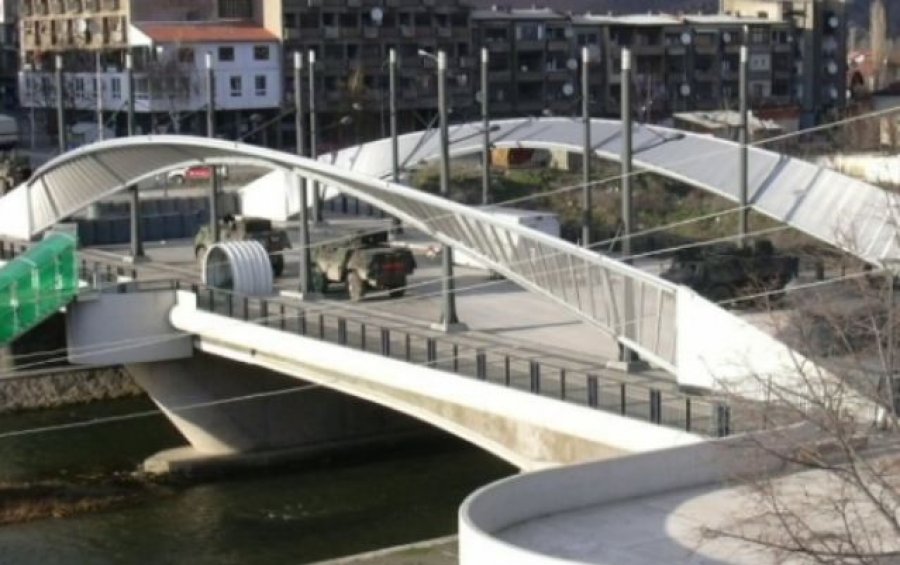 KFOR: Rihapja e urës është një çështje që duhet të zgjidhet përmes dialogut 