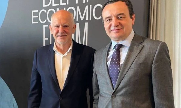 Kurti takon ish- kryeministrin Papandreu flasin rreth bashkëpunimit në rritje Kosovë-Greqi