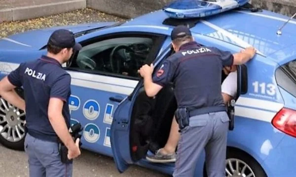 Çmontohet grupi kriminal në Itali, 200 kg kokainë dhe shqiptarë të arrestuar