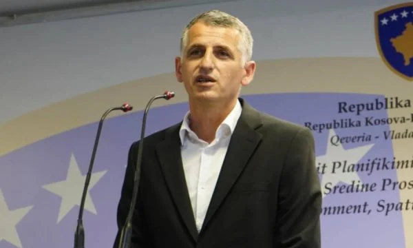 Durmishi: Me gjasë dikujt po i pengon dinamika e punimeve 