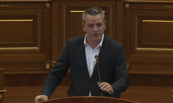 Arben Gashi i LDK-s paralajmëron vjeshtë të nxehtë në Kuvendin e Kosovës,  hetim parlamentar për skandalin e vajit dhe grurit