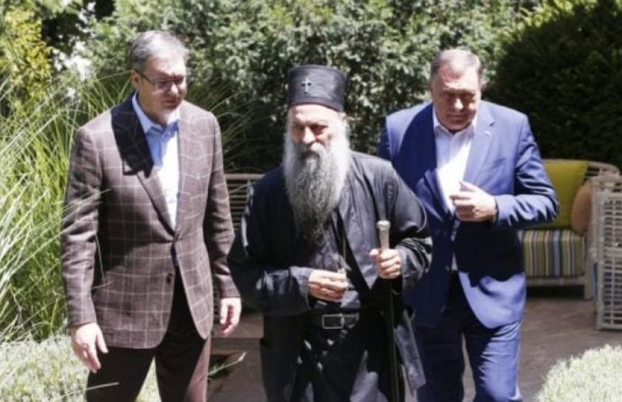 Në një manastir mblidhen Vuçiq, Dodik dhe patriarku Porfirije