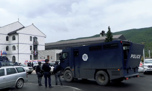 Ka përfunduar  tërheqja e 25 përqind të policëve edhe nga ndërtesat komunale në veri të Kosovës