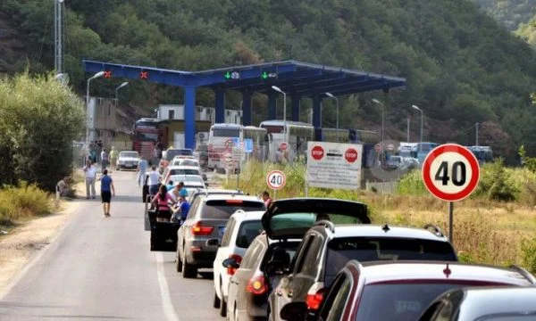 Ja sa po zgjasin pritjet nëpër pikat kufitare Kosovë Serbi  për hyrje daljet e qytetarëve 