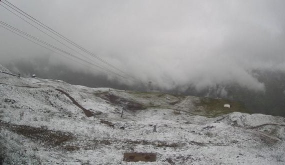  Bora në muajin gusht mbulon malet e këtij shteti