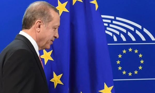 BE po shqyrton mundësinë e liberalizimit të vizave edhe për Turqinë