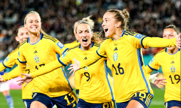Suedia e Kosovare Asllanit kualifikohet në gjysmëfinale të Botërorit