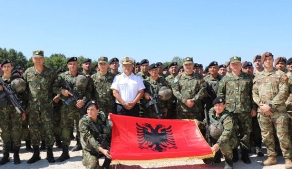 Një kontingjent i ushtarëve të Shqipërisë i bashkohet misionit të KFOR’it në Kosovë