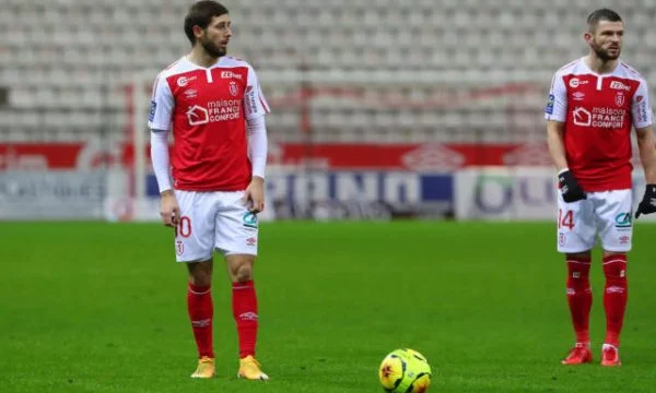 Arbër Zeneli dhe Valon Berisha nuk ftohen fare në ndeshjen e Reims si mysafirë të Marseille