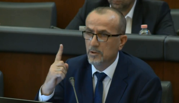 Bekim Haxhiu reagon pasi s’i mori votat për deputet