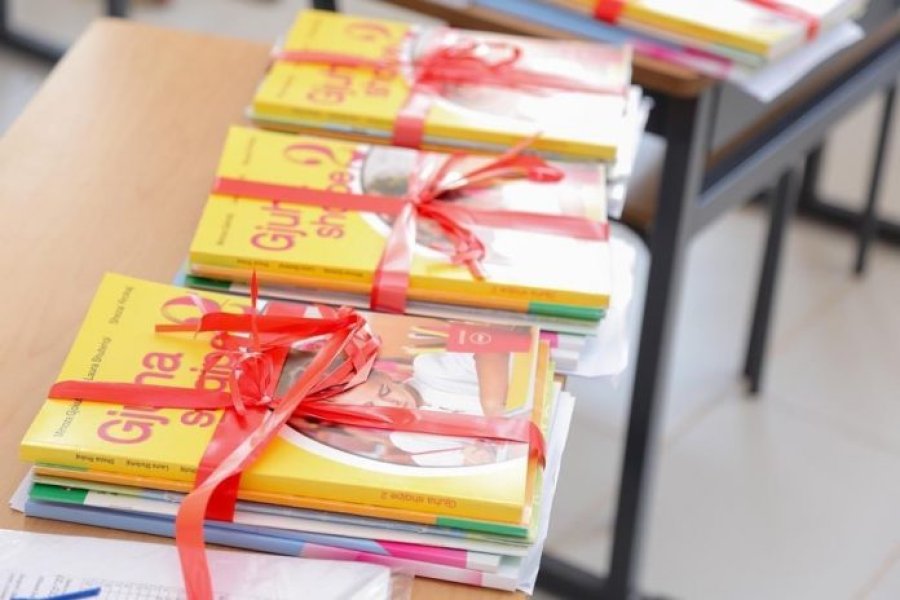 Këshilli i Prindërve të Prishtinës del me njoftim: Të sigurohen librat për nxënësit