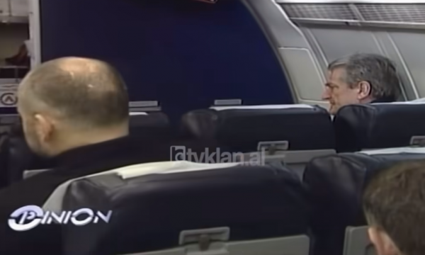 Rikthehet “filmimi sekret”: Kur Sali Berisha e Edi Rama e ndanin aeroplanin për të ardhur në Prishtinë