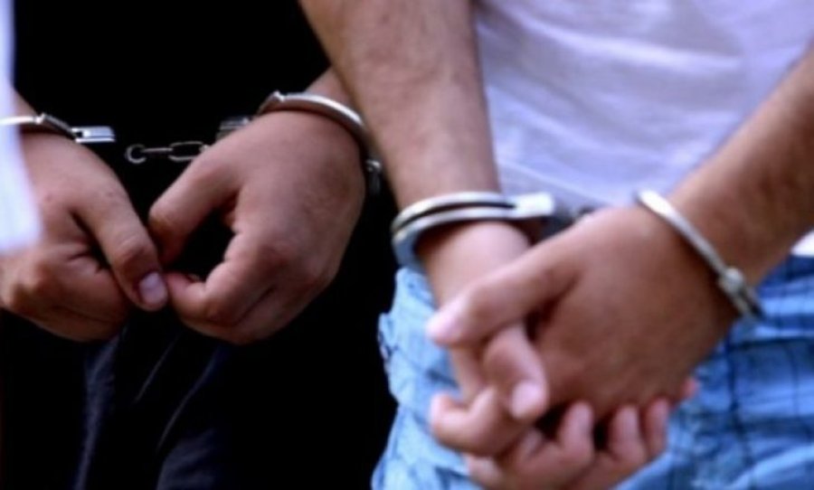 Prishtinë: Arrestohen dy të mitur për vrasje në tentativë 