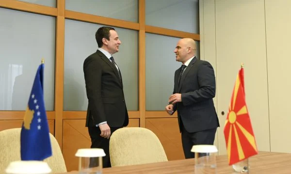 Vuçiq pretendoi se Kovaçevski i reagoi ashpër Kurtit për vizitën në Tetovë, kryeministri maqedonas jep detaje