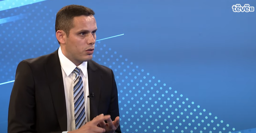 Gruda: E habitshme të shohësh një ministre që ka për detyrë të punojë për të forcuar institucionet e drejtësisë, ta shohësh duke i dëmtuar integritetin e tyre