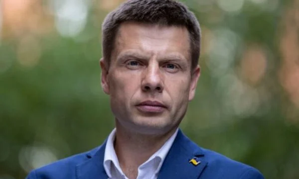 Deputeti ukrainas thotë se Zelensky   për momentin nuk po e shqyrton njohjen e Kosovës