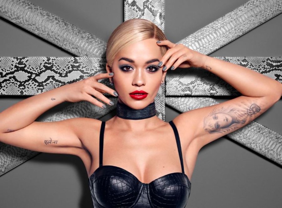 Rita Ora shkëlqen me paraqitje në Venecia