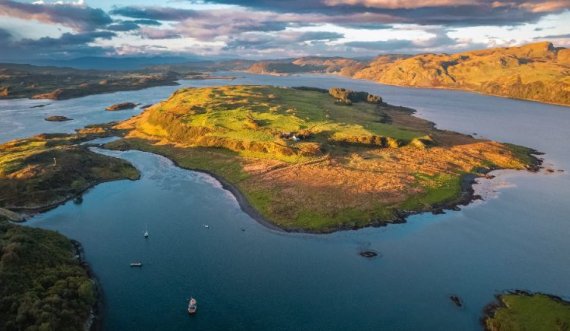 Ky ishull mund të jetë i juaji për 'vetëm' 1.9 milionë dollarë