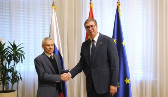Vuçiq me ambasadorin Harçenko, Daçiq shkon të shohë Lavrovin, çka po ndodh në Serbi