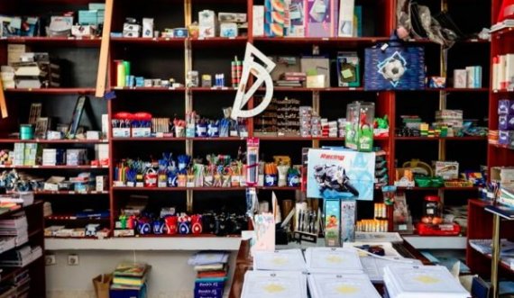 Kaq kushton kompletimi i çantës së shkollës së një filloristi