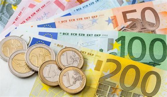 Gjilan: Zyrtari i një banke raporton se klienti deponoi 749 euro të falsifikuara