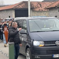 Rivarrimi i Liridona Ademajt përmes fotografive