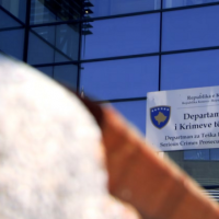 Gjykatat “nuk e zbatuan udhëzuesin” në dënimet për terrorizëm